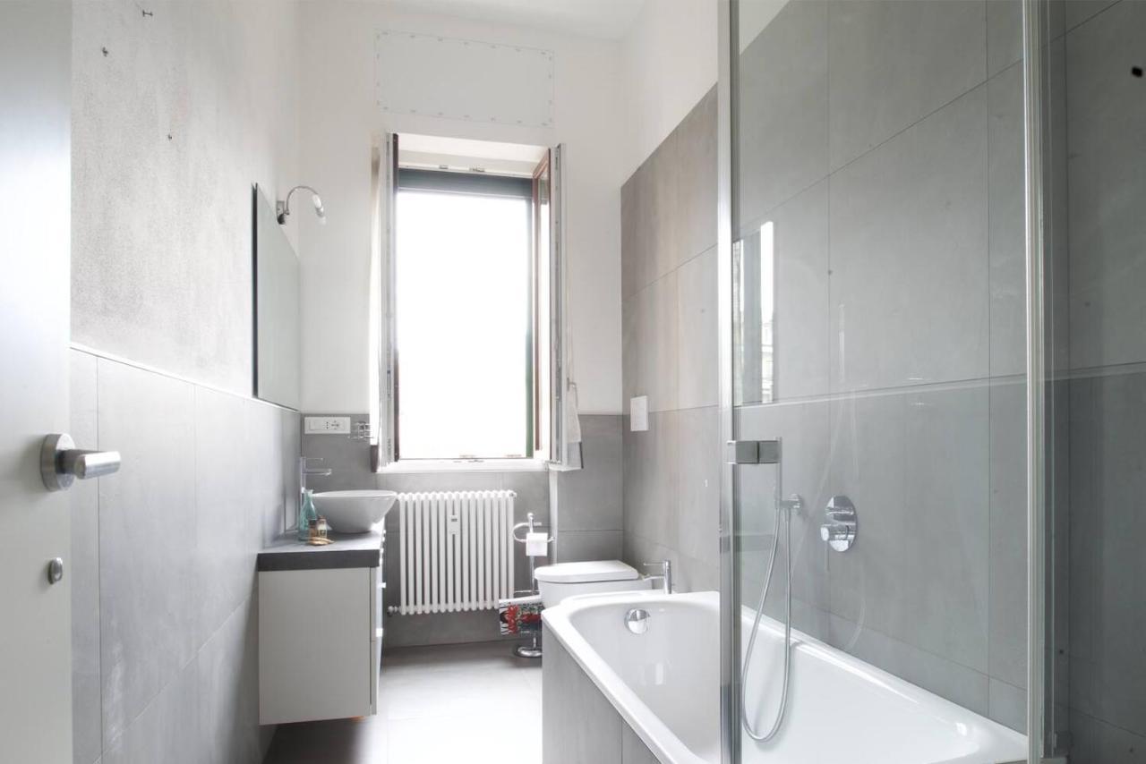 3 Bedrooms Apartment Milan Extérieur photo